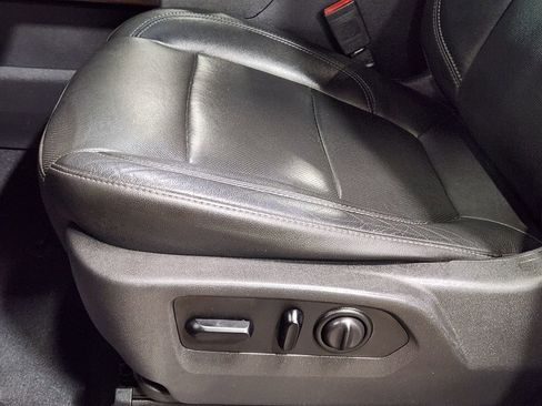 Used 2019 GMC Sierra 1500 SLT AWD/4WD image 45
