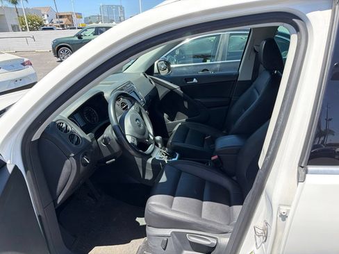 Used 2012 Volkswagen Tiguan S FWD image 5