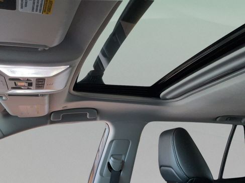 Certified 2025 Toyota RAV4 XLE Premium FWD image 21