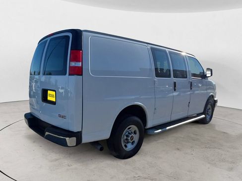 Used 2024 GMC Savana 2500 w/ Driver Convenience Package RWD image 5