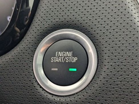 Used 2025 Cadillac XT5 Premium Luxury image 26