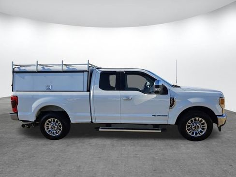 Used 2022 Ford F250 XLT w/ XLT Premium Package image 3