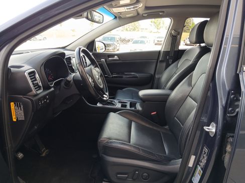 Used 2018 Kia Sportage EX w/ Option Group 040 AWD/4WD image 8