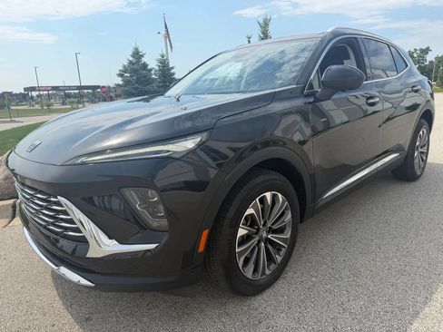 Used 2024 Buick Envision Preferred AWD/4WD image 3