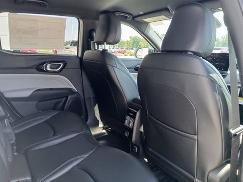 New 2026 Jeep Compass Limited AWD/4WD image 18