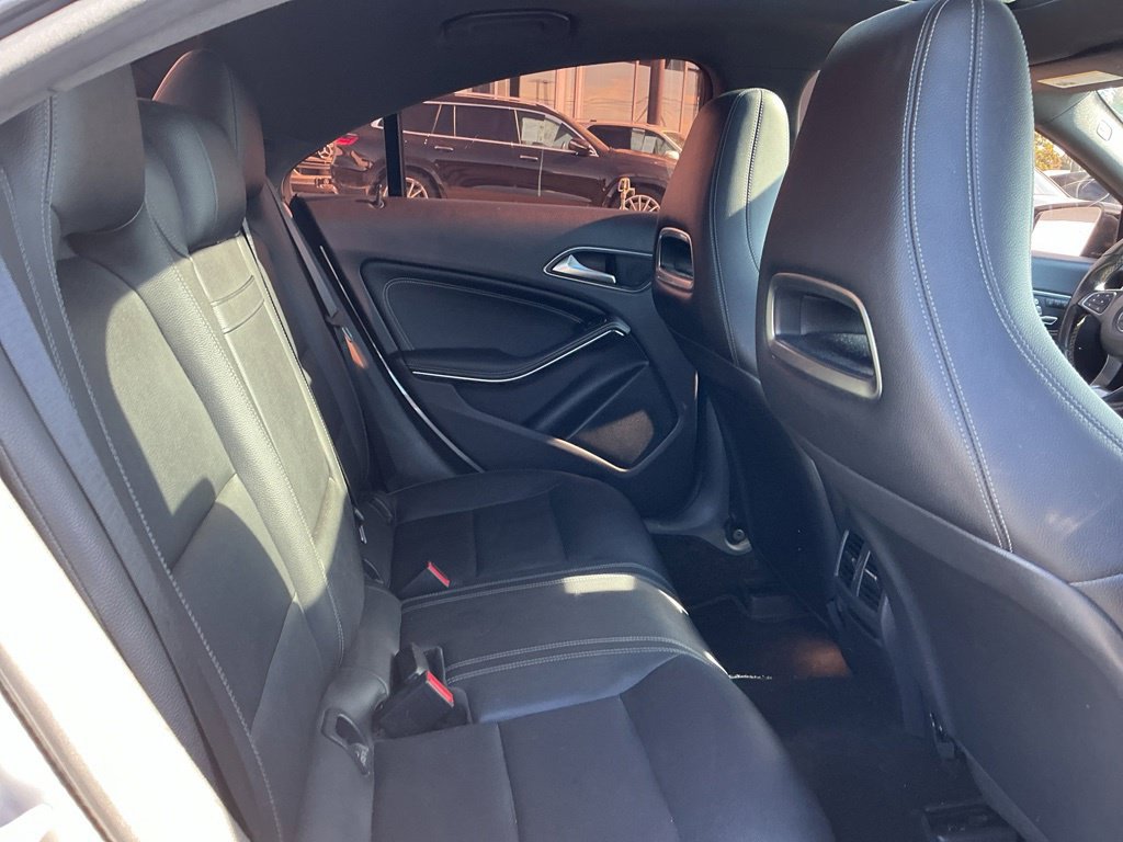 Used 2018 Mercedes-Benz CLA 250 image 25