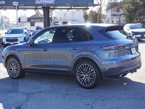 Used 2019 Porsche Cayenne E-Hybrid image 11