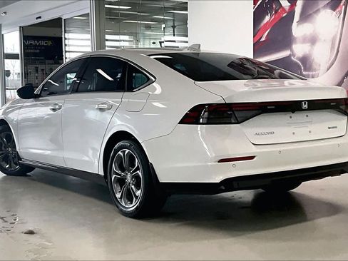 Used 2023 Honda Accord EX-L image 4