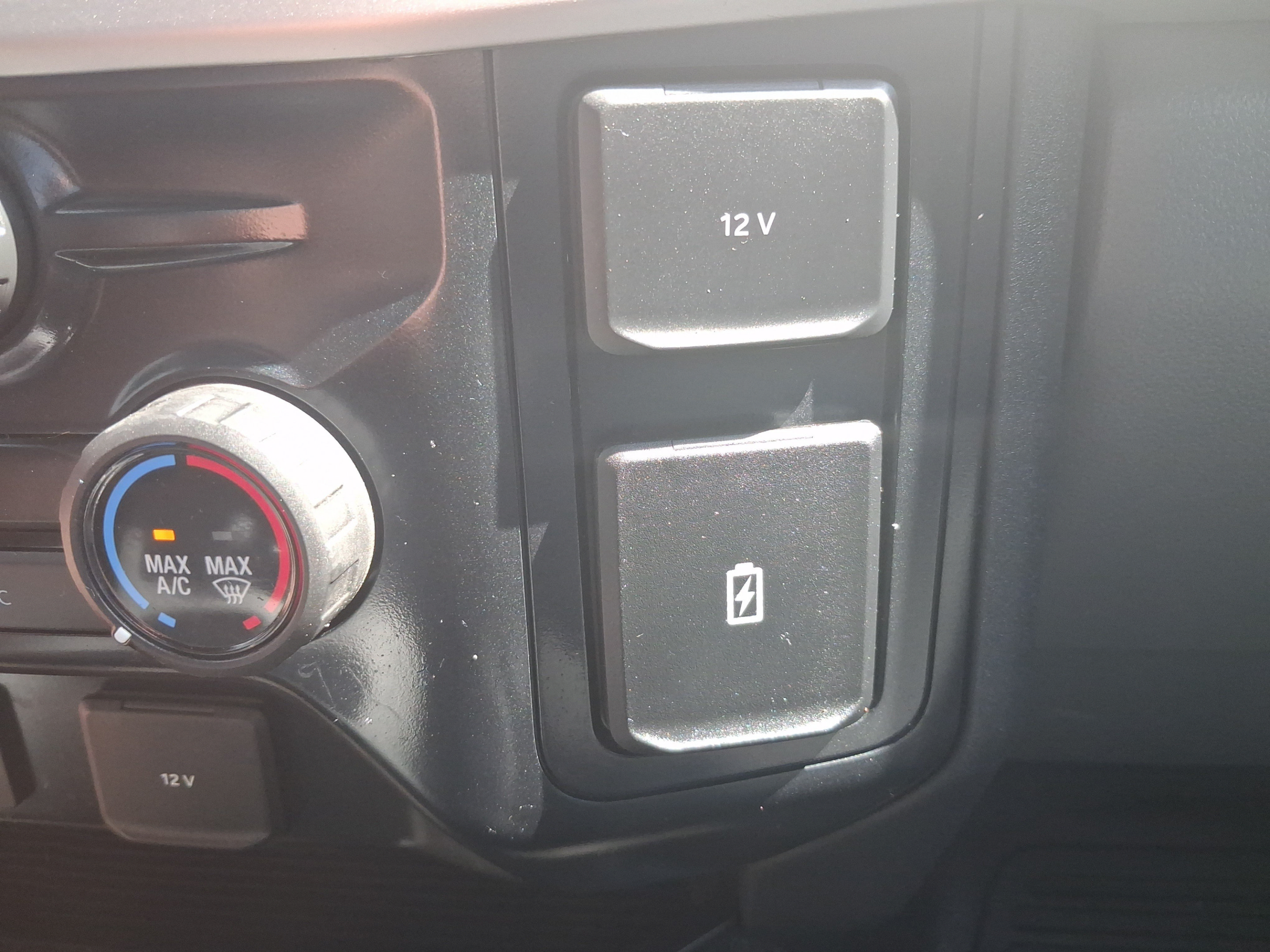 Used 2023 Ford F550 4x4 Regular Cab Super Duty image 20