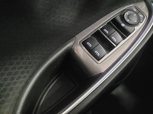 Used 2018 Chevrolet Malibu LT image 27