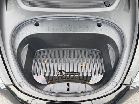 Used 2021 Tesla Model 3 Standard Range Plus RWD image 6