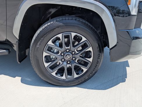 Certified 2025 Toyota Tundra Limited w/ Power Package AWD/4WD image 10