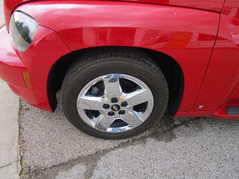 Used 2009 Chevrolet HHR LT FWD image 9