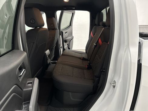 Used 2024 Chevrolet Colorado Z71 w/ Z71 Convenience Package 2 image 22