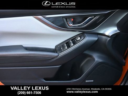 Used 2019 Subaru Crosstrek 2.0i Limited w/ Moonroof Package w/Navigation image 17