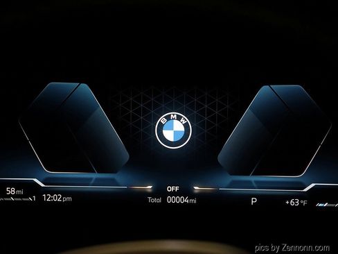 Used 2025 BMW X1 xDrive28i w/ Premium Package image 17