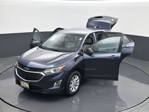 Used 2019 Chevrolet Equinox LS w/ LS Convenience Package image 30