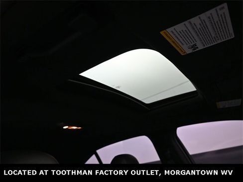 Used 2018 Ford Taurus SHO w/ Driver Assist Package image 11