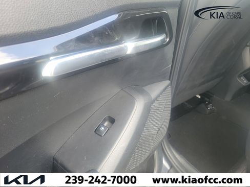 Used 2024 Kia Seltos S AWD/4WD image 13