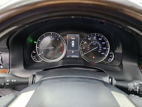 Used 2018 Lexus ES 350 w/ Luxury Package w/Wood Trim image 19