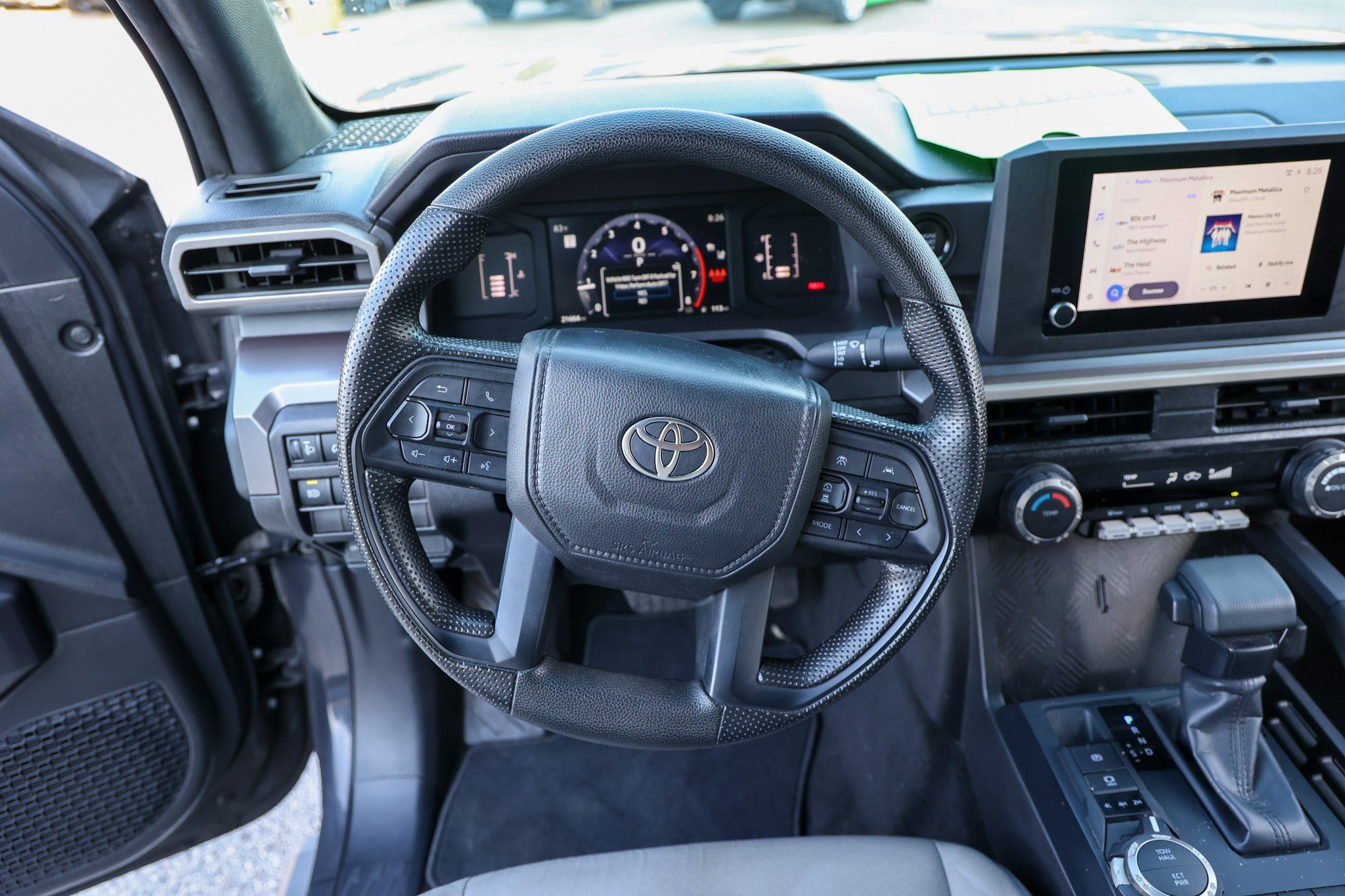 Certified 2025 Toyota Tacoma SR5 AWD/4WD image 44