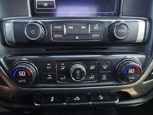 Used 2018 Chevrolet Silverado 1500 LT w/ All Star Edition AWD/4WD image 37