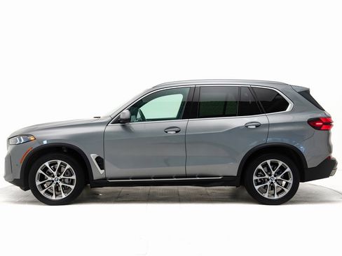 Used 2024 BMW X5 xDrive40i w/ Premium Package image 30