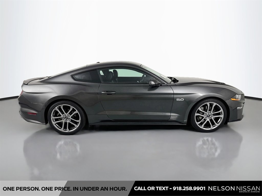 Used 2018 Ford Mustang GT Premium w/ Carbon Sport Interior Package RWD image 4