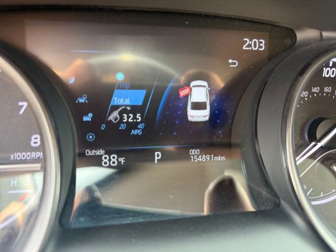 Used 2023 Toyota Camry SE AWD/4WD image 11