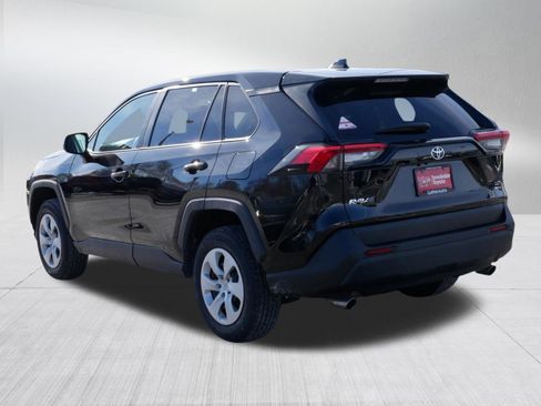 Certified 2024 Toyota RAV4 LE AWD/4WD image 5