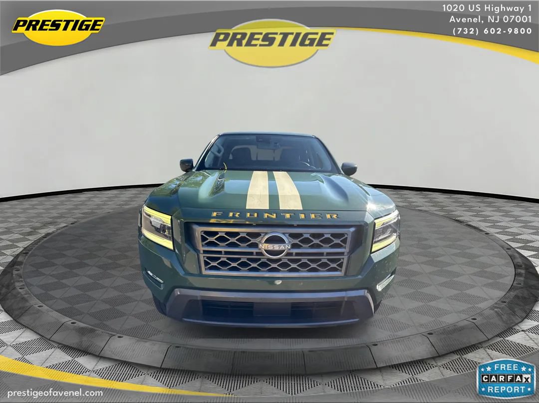 Used 2022 Nissan Frontier SV w/ SV Premium Package AWD/4WD image 2