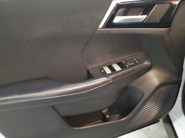 Used 2024 Mitsubishi Outlander ES AWD/4WD image 12