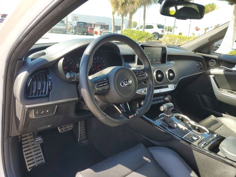 Used 2021 Kia Stinger GT-Line image 15