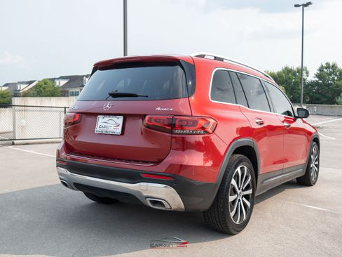 Used 2020 Mercedes-Benz GLB 250 4MATIC w/ Premium Package image 7