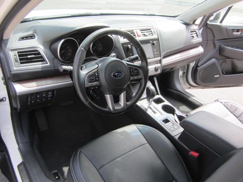 Used 2017 Subaru Outback 2.5i Limited image 25