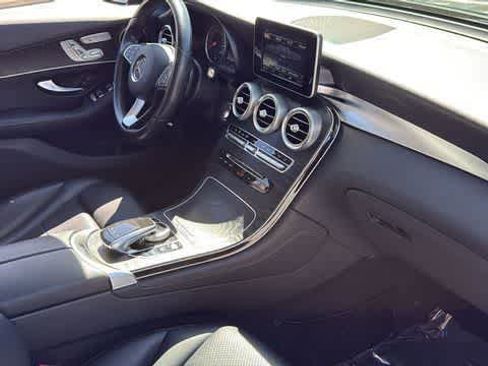 Used 2016 Mercedes-Benz GLC 300 4MATIC image 37