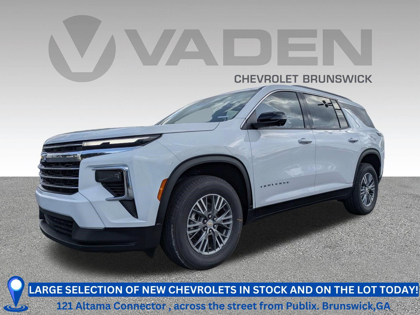 New 2027 Chevrolet Traverse LT w/ Driver Confidence Package FWD image 1