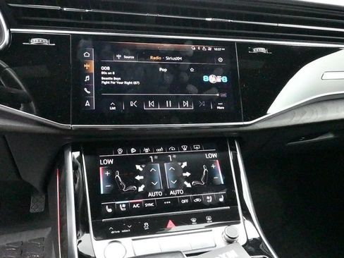 Used 2019 Audi Q8 Prestige AWD/4WD image 11