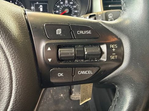 Used 2018 Kia Sorento FWD image 19