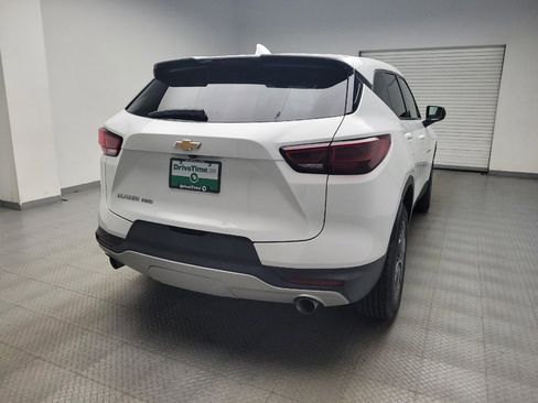 Used 2024 Chevrolet Blazer LT AWD/4WD image 7