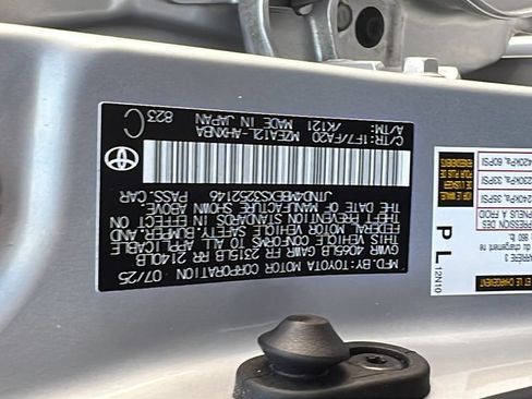 Certified 2025 Toyota Corolla SE FWD image 23