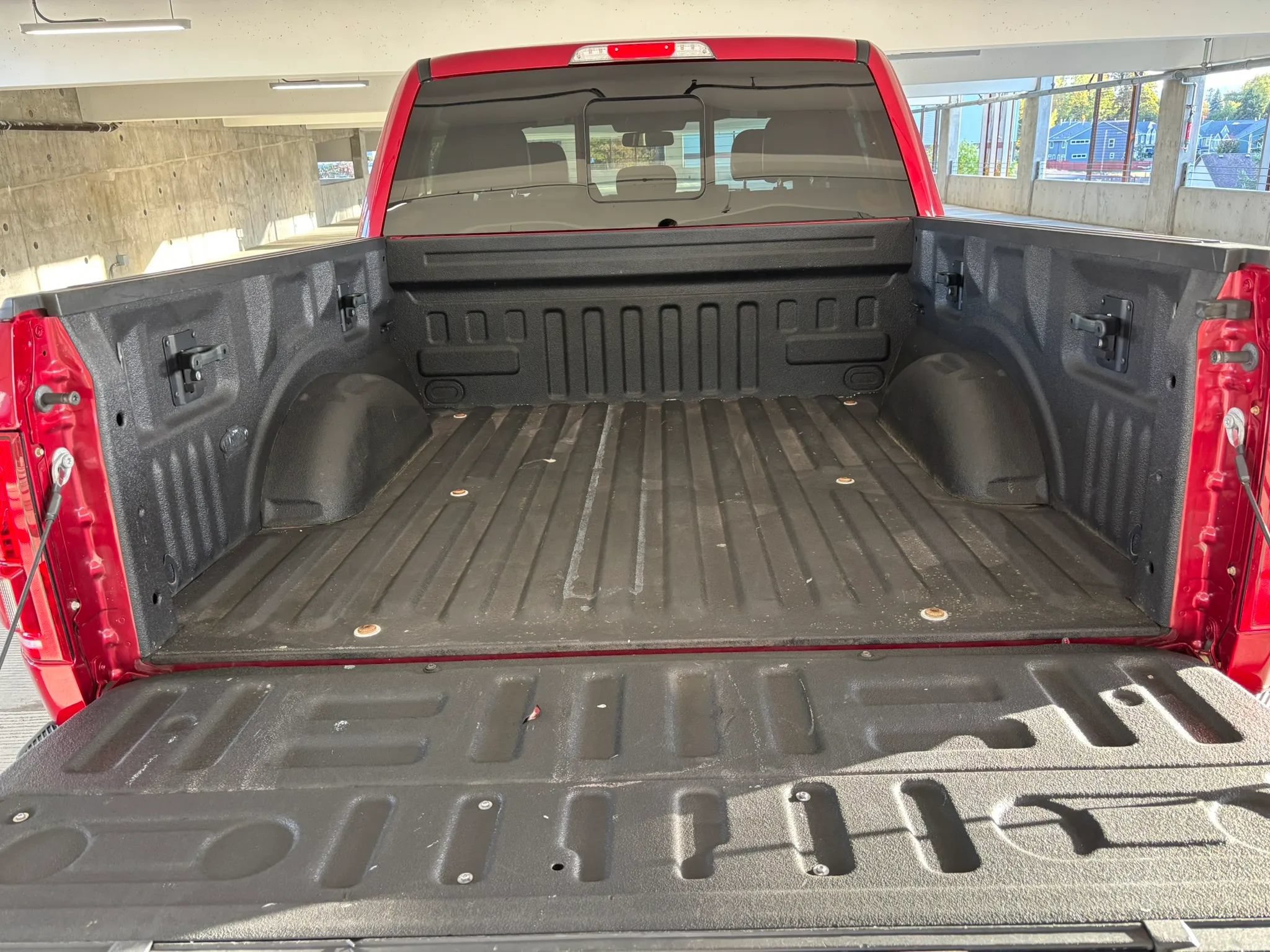 Used 2015 Ford F150 Lariat w/ Equipment Group 502A Luxury AWD/4WD image 5
