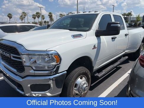 Used 2024 RAM 3500 Tradesman w/ Chrome Appearance Group image 2