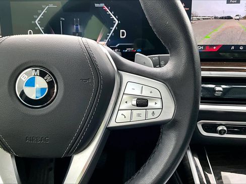 Used 2025 BMW X7 xDrive40i image 28
