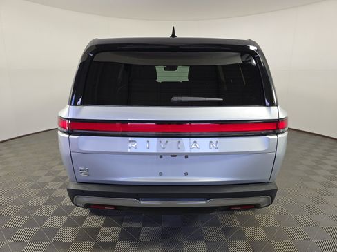 Used 2024 Rivian R1S Adventure AWD/4WD image 4