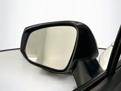 Used 2025 Toyota RAV4 LE AWD/4WD image 16