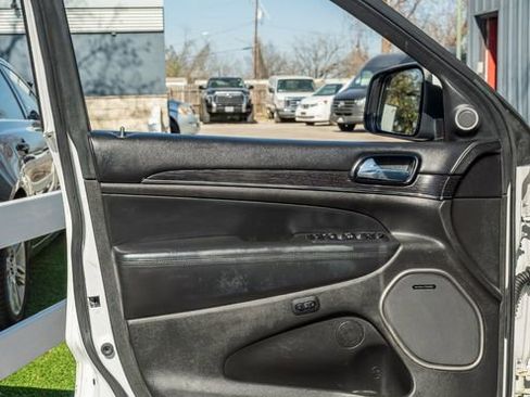 Used 2020 Jeep Grand Cherokee High Altitude image 17