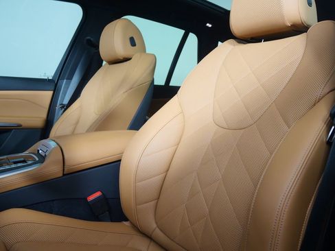 Certified 2025 BMW X5 sDrive40i w/ M Sport Package image 11