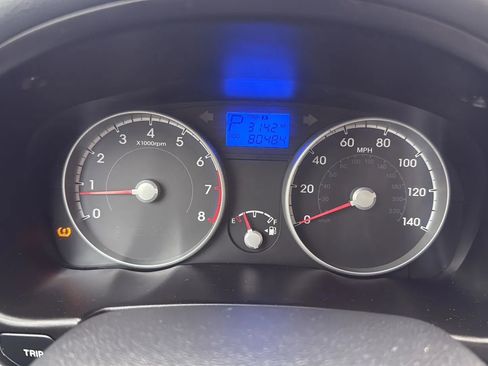 Used 2010 Hyundai Accent GLS w/ Premium Pkg 4 image 16