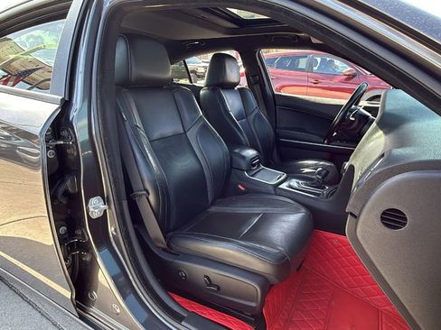 Used 2021 Dodge Charger SXT w/ Leather Interior Group RWD image 38